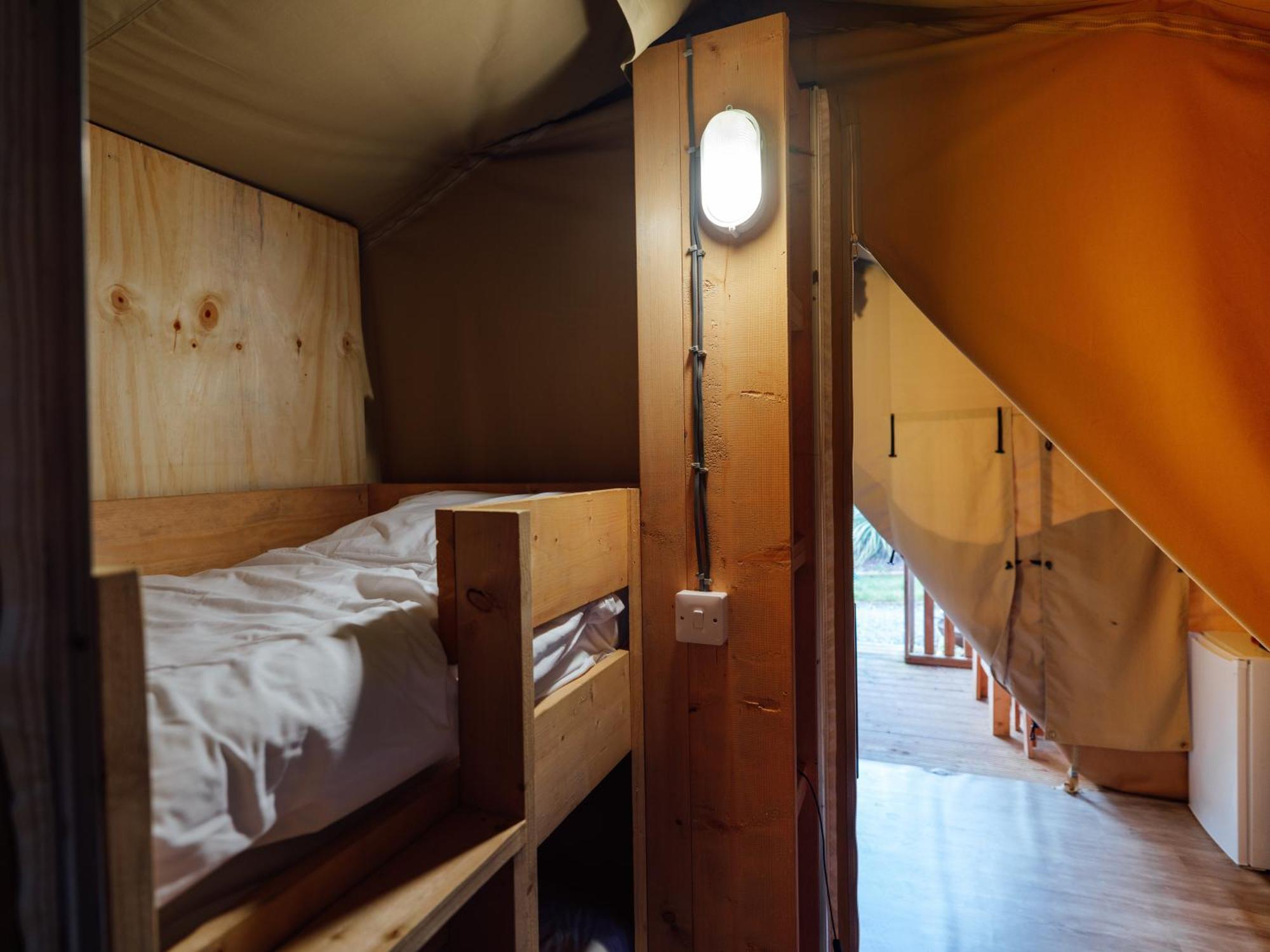 Sunset Retreats Safari Tent Ombersley Kültér fotó